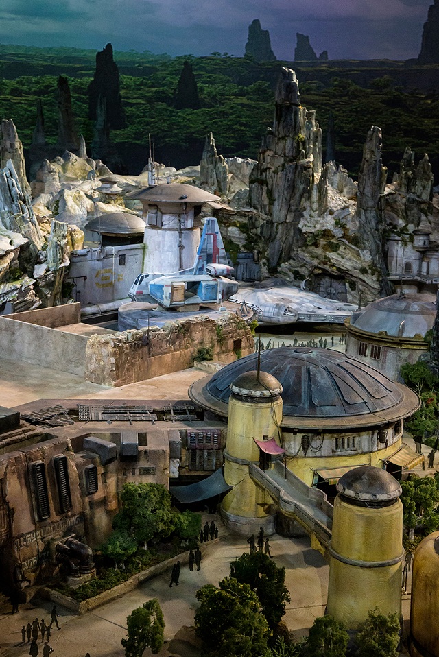 Disney You can finally dress up as your favourite 'Star Wars' character in an actual 'Star Wars' land!
